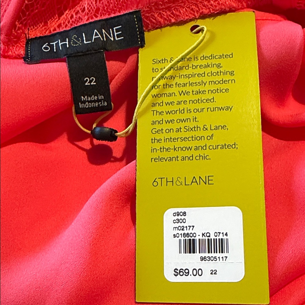 6th & Lane Coral Sleeveless Blouse with Lace Accents - Picture 2 of 7